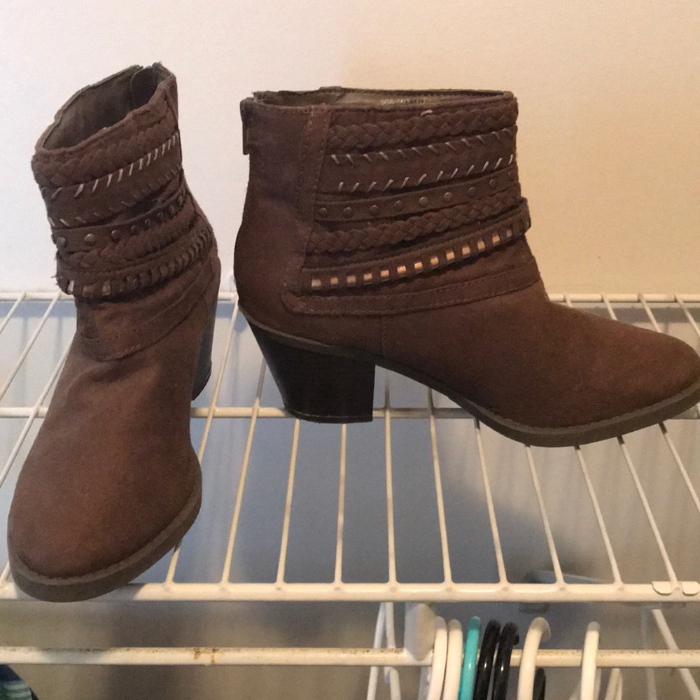 Boots. Size 8.5 worn once